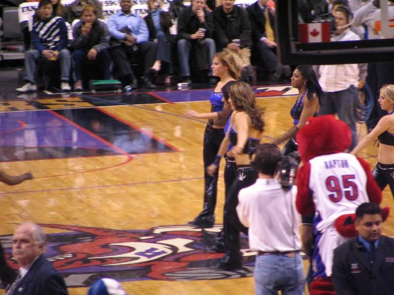 Raptors - 02.04.2005 214.jpg